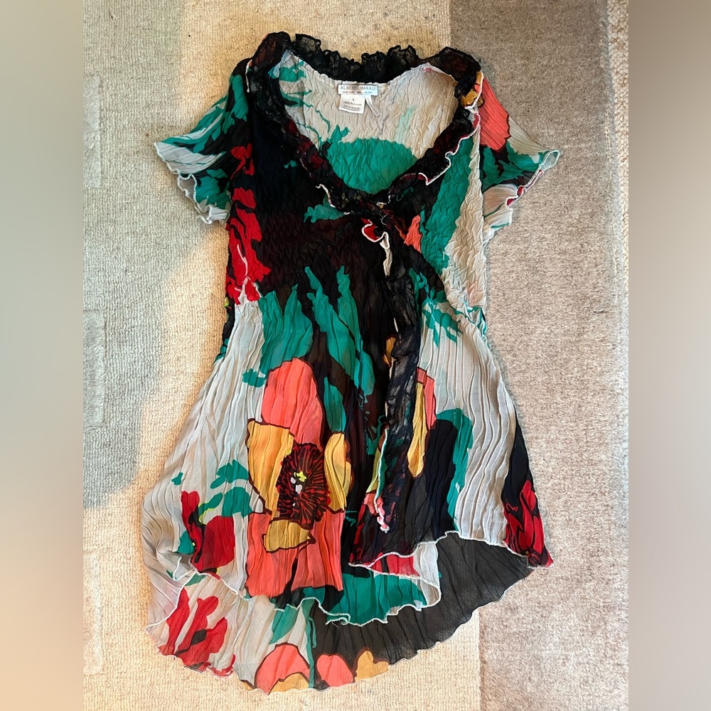 Alberto Makali crepe style blouse/tunic size large